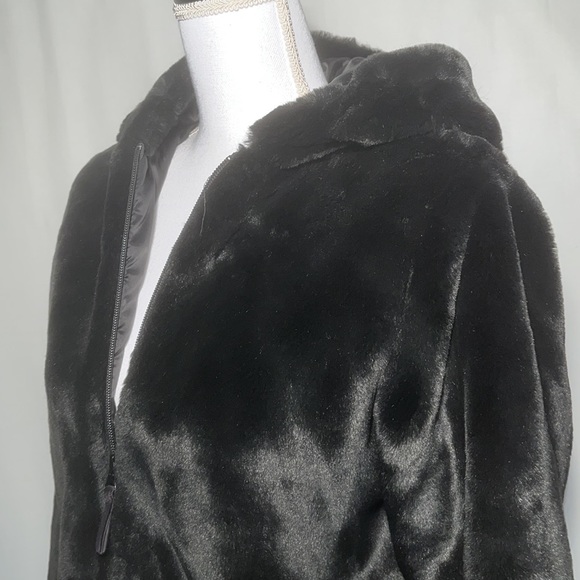 Incredibly Luxe Soft Black #FauxFur #Hoodie Coat Zip front